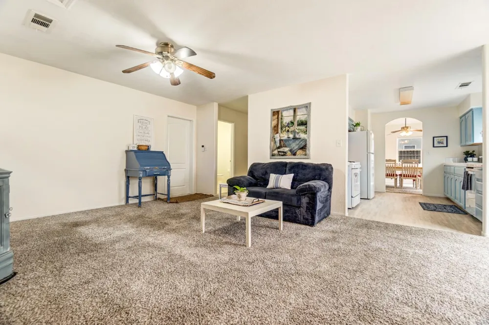 699 Haliburton Way Coalinga, CA 93210