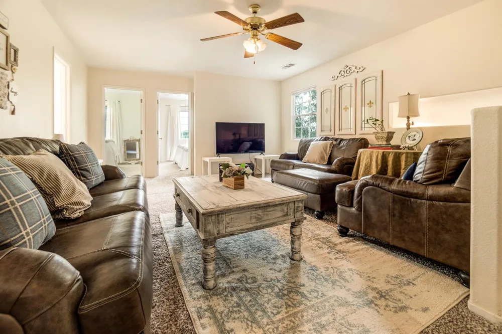 699 Haliburton Way Coalinga, CA 93210
