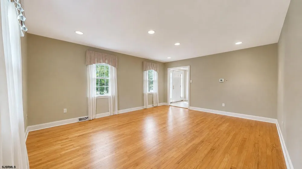 1401 Woodlynne Blvd Linwood, NJ 08221