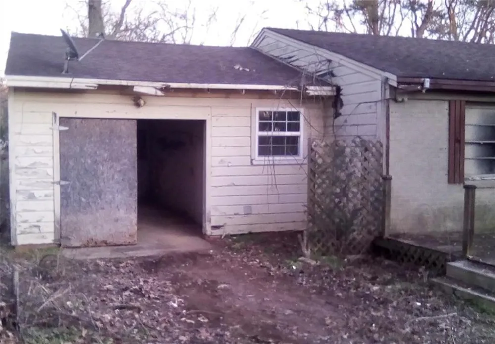 212 Moutain View Dr Daingerfield, TX 78638