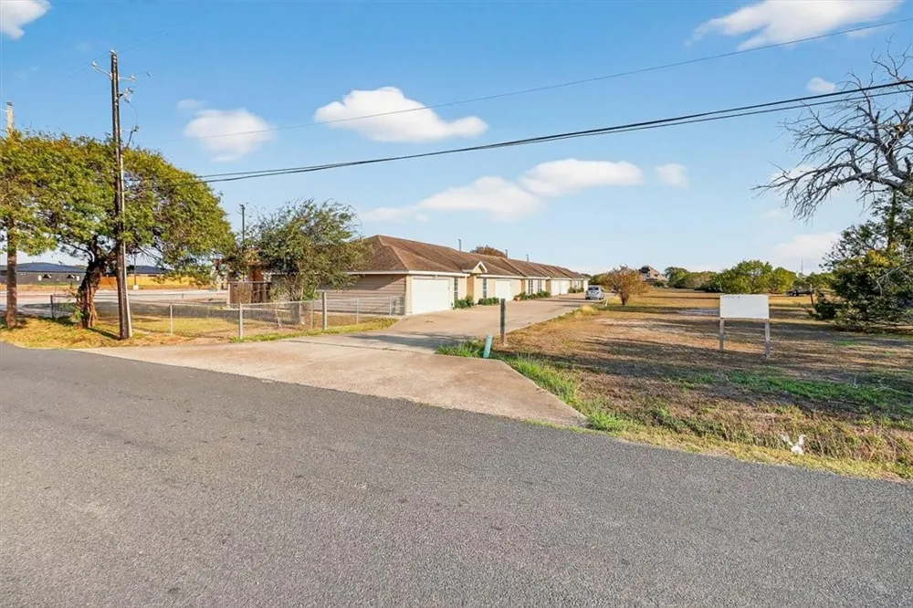 6834 Sandra #101 Corpus Christi, TX 78414