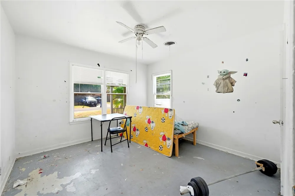 203 S 6th Street Rockport, TX 78382