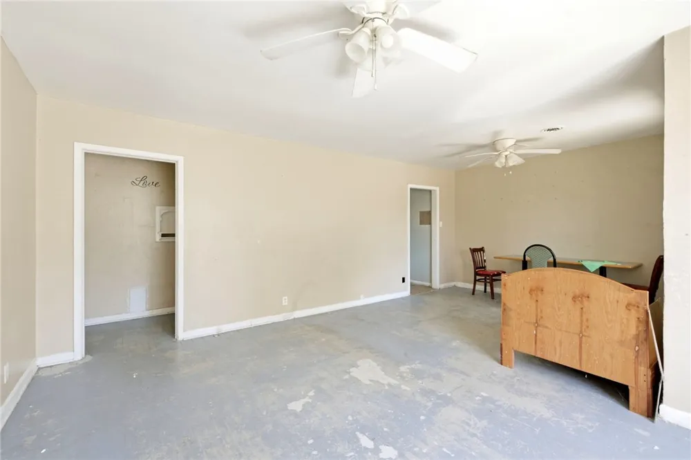 203 S 6th Street Rockport, TX 78382