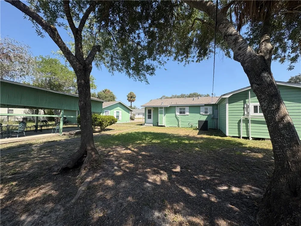 1010 E Fulton Street Sinton, TX 78387