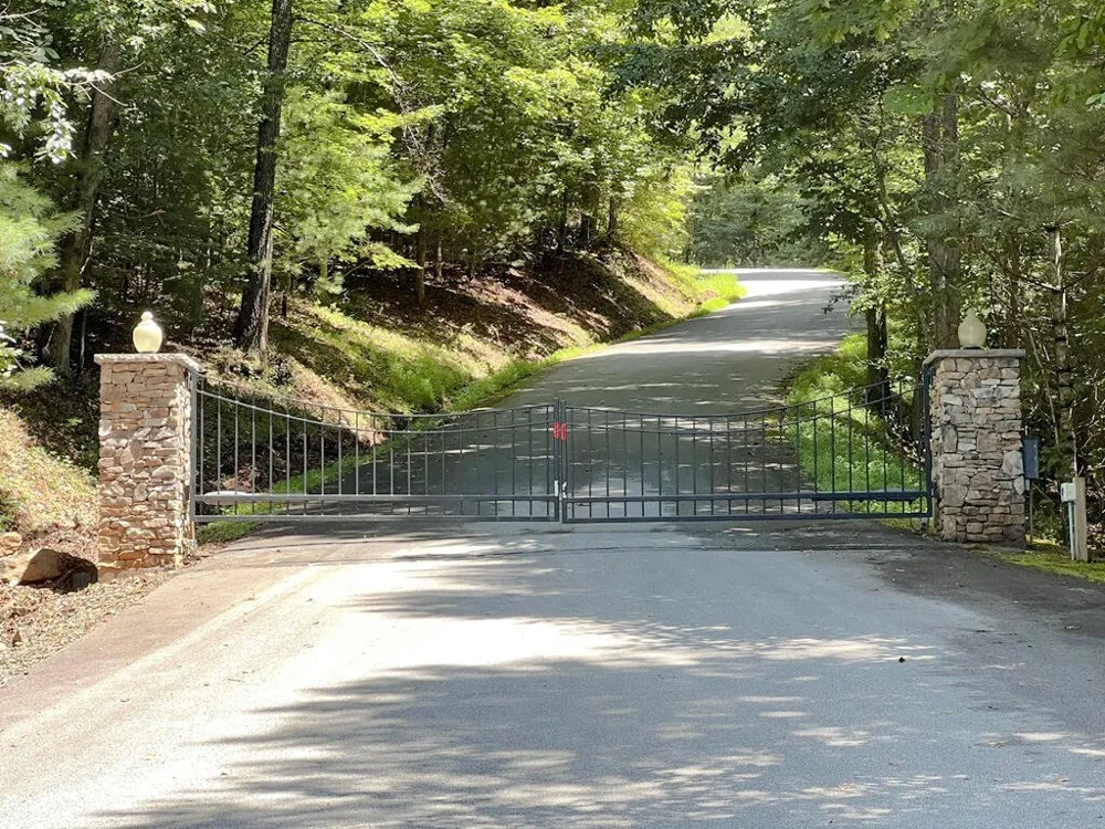 Elkhorn Ridge Dr Franklin, NC 28734