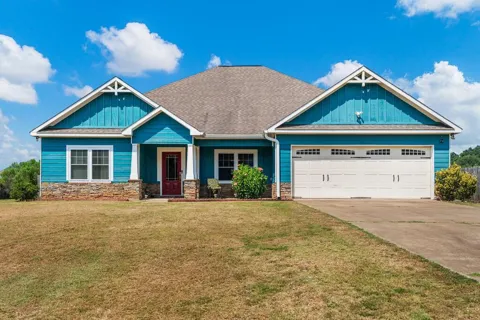 33 Winter Hawk Drive