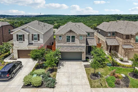17307 Hattie Trace