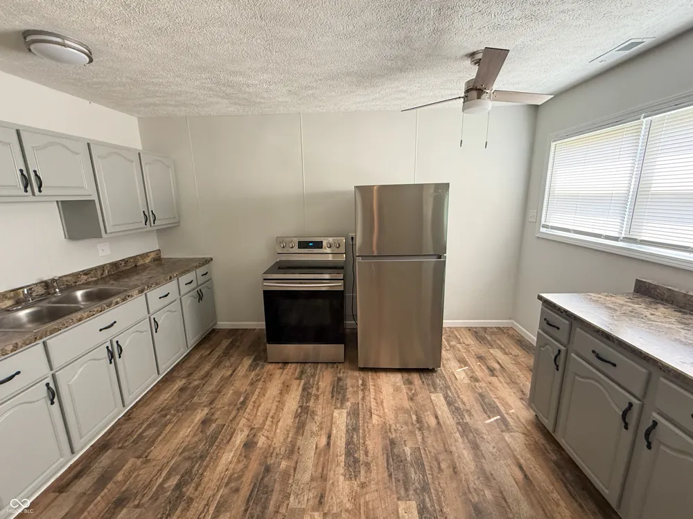 4109 Weaver Avenue Indianapolis, IN 46227