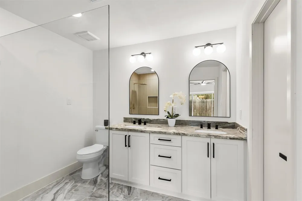 2218 Parana Drive Houston, TX 77080