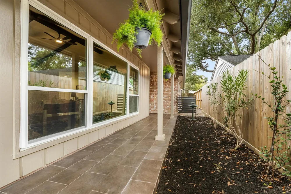 2218 Parana Drive Houston, TX 77080