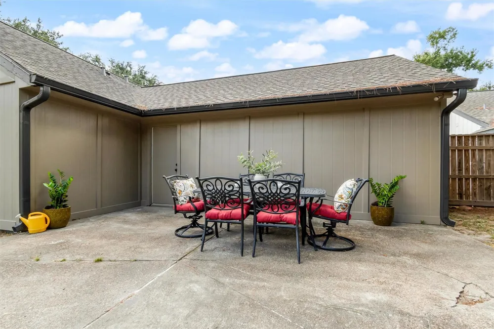 2218 Parana Drive Houston, TX 77080