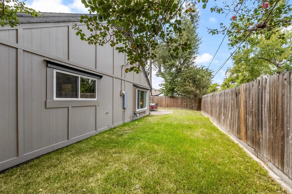 2218 Parana Drive Houston, TX 77080