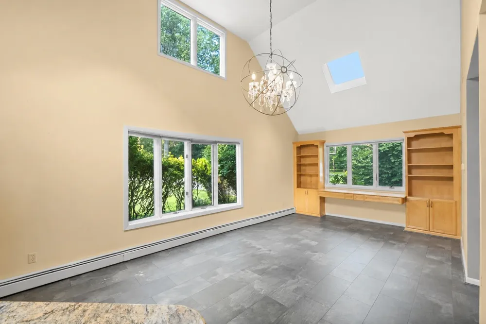 926 NORGATE DR Ridgewood, NJ 07450
