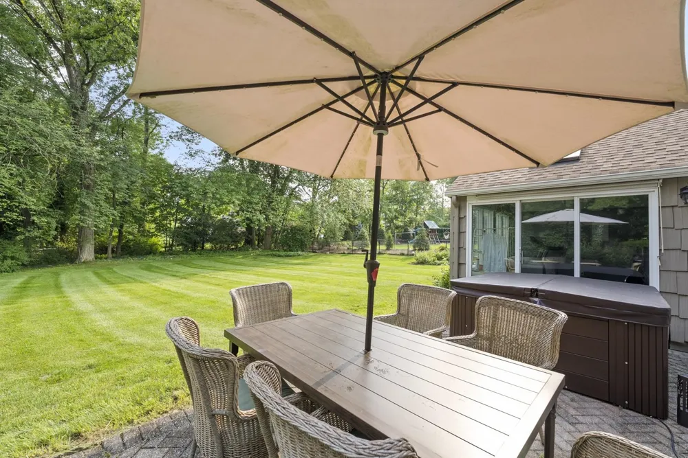 926 NORGATE DR Ridgewood, NJ 07450