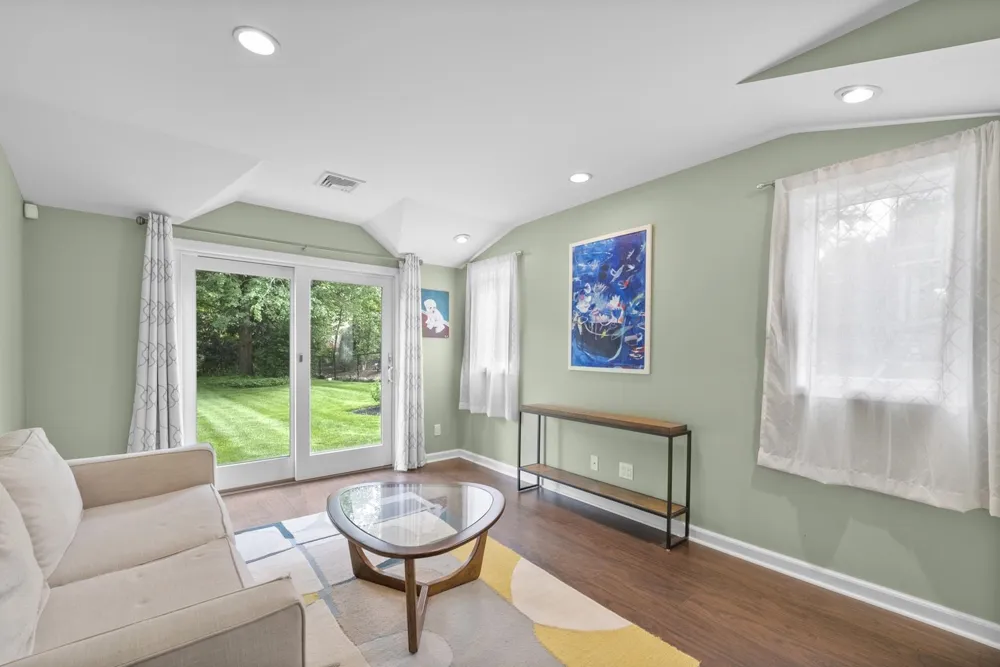 926 NORGATE DR Ridgewood, NJ 07450