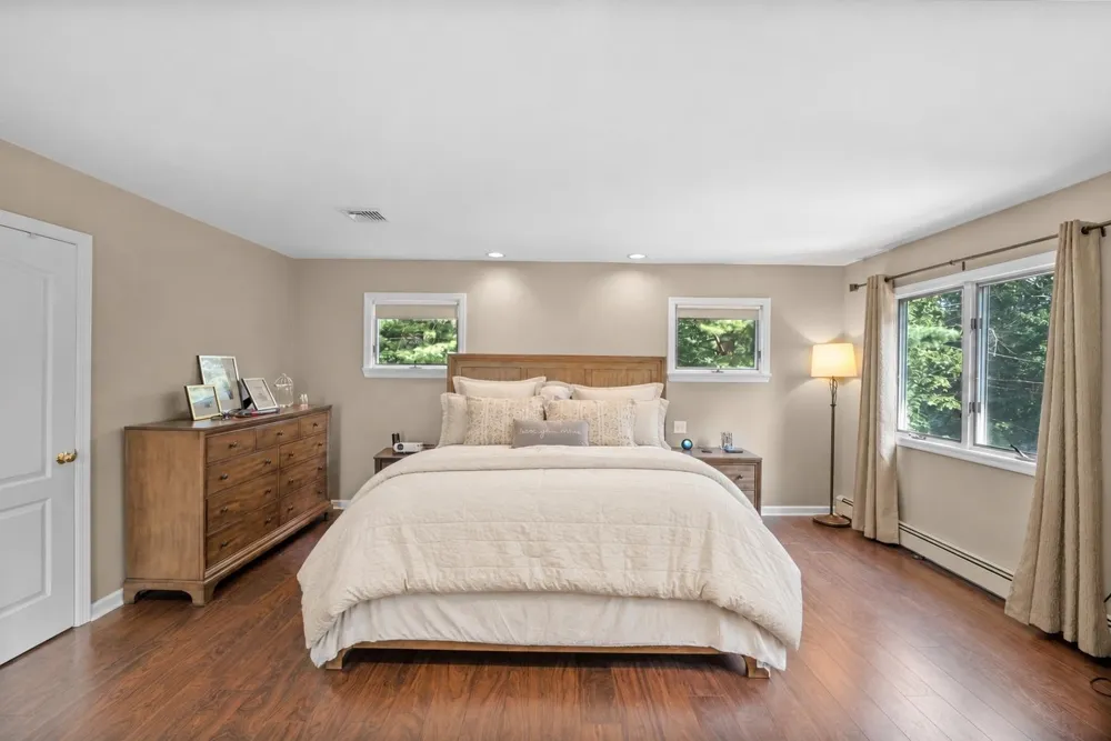 926 NORGATE DR Ridgewood, NJ 07450