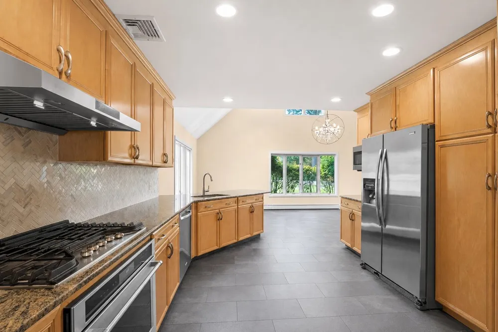 926 NORGATE DR Ridgewood, NJ 07450