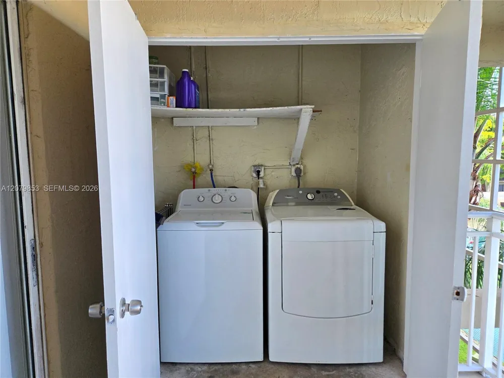 18860 NW 57th Ave #305 Hialeah, FL 33015