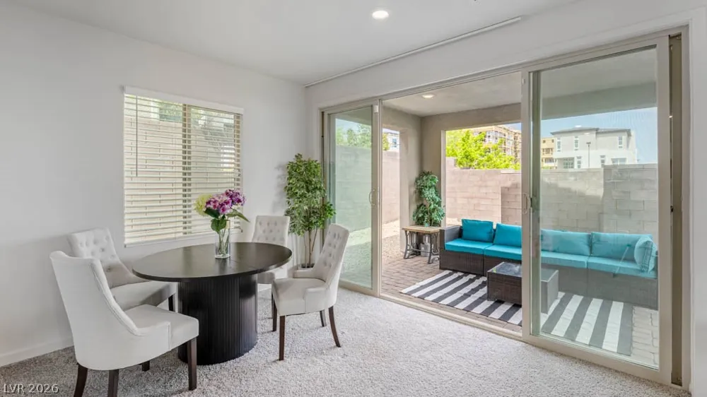 11872 Pelican Butte Avenue Las Vegas, NV 89138