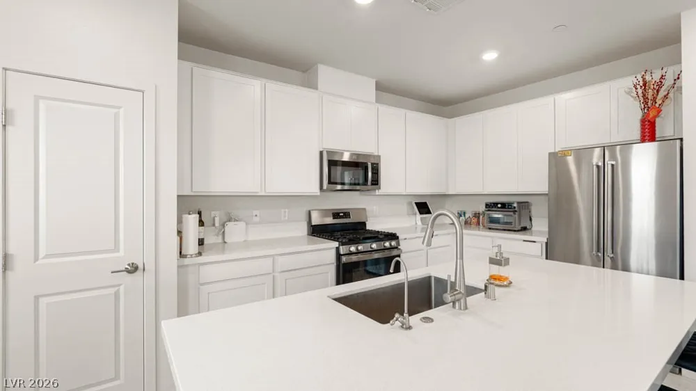 11872 Pelican Butte Avenue Las Vegas, NV 89138