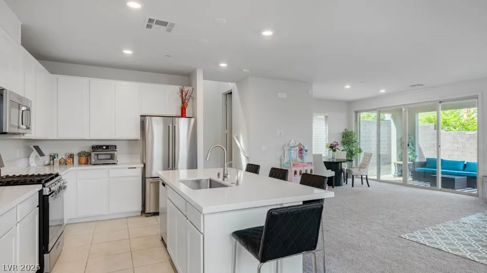 11872 Pelican Butte Avenue Las Vegas, NV 89138