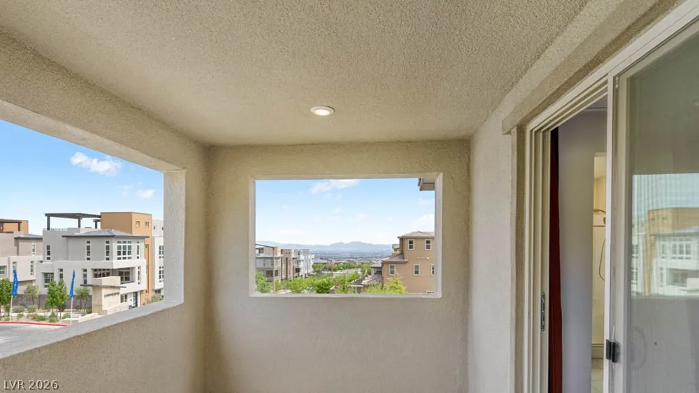 11872 Pelican Butte Avenue Las Vegas, NV 89138