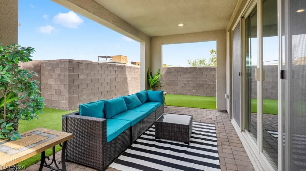 11872 Pelican Butte Avenue Las Vegas, NV 89138