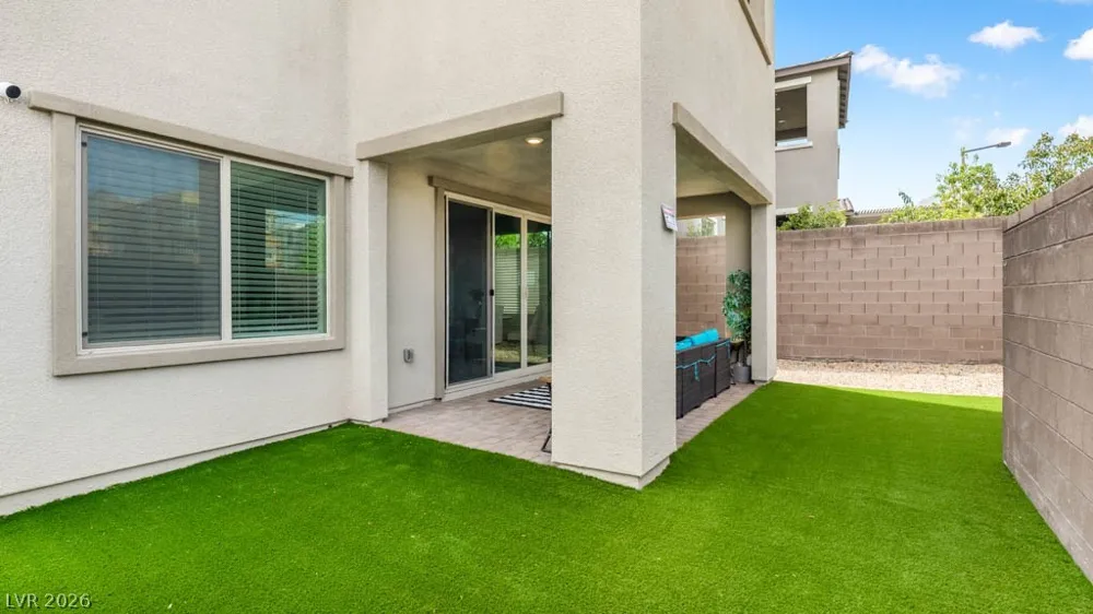 11872 Pelican Butte Avenue Las Vegas, NV 89138
