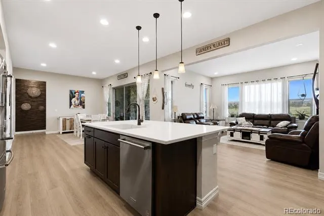 8641 S De Gaulle Court Aurora, CO 80016