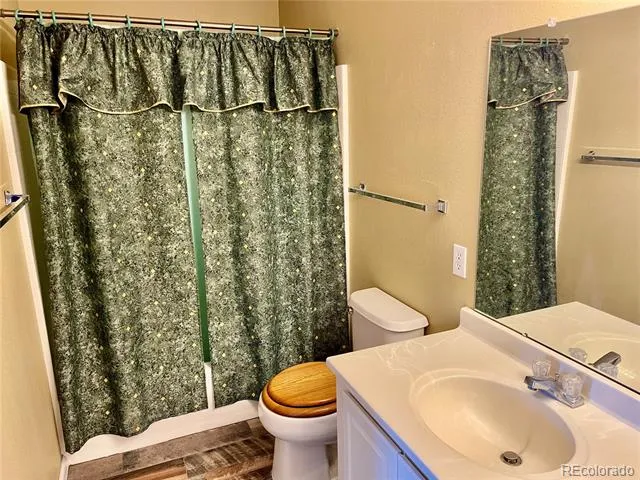 8304 Pebble Creek Way #203 Highlands Ranch, CO 80126