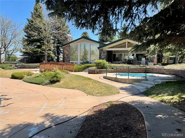 8304 Pebble Creek Way #203 Highlands Ranch, CO 80126