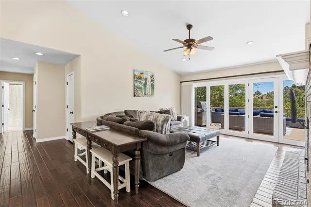 225 Thames Drive Colorado Springs, CO 80906