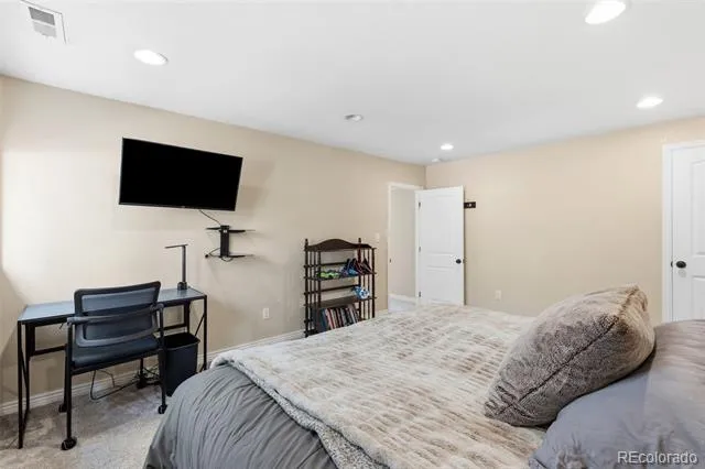 225 Thames Drive Colorado Springs, CO 80906