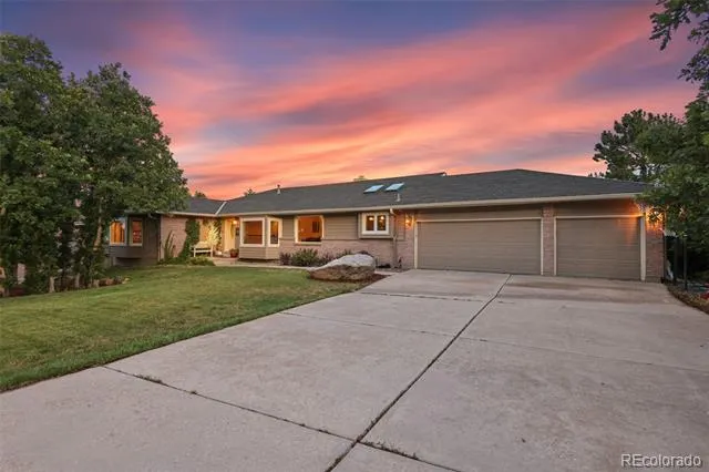 225 Thames Drive Colorado Springs, CO 80906