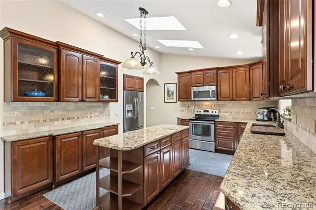 225 Thames Drive Colorado Springs, CO 80906