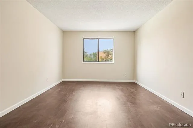921 S Walden Street #206 Aurora, CO 80017