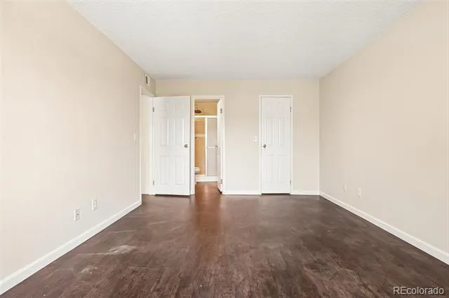 921 S Walden Street #206 Aurora, CO 80017