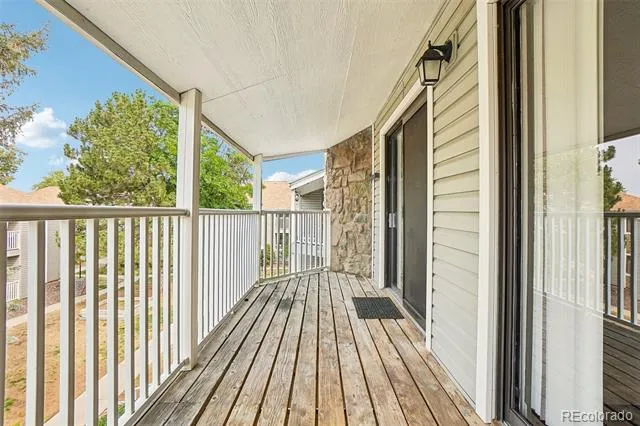 921 S Walden Street #206 Aurora, CO 80017