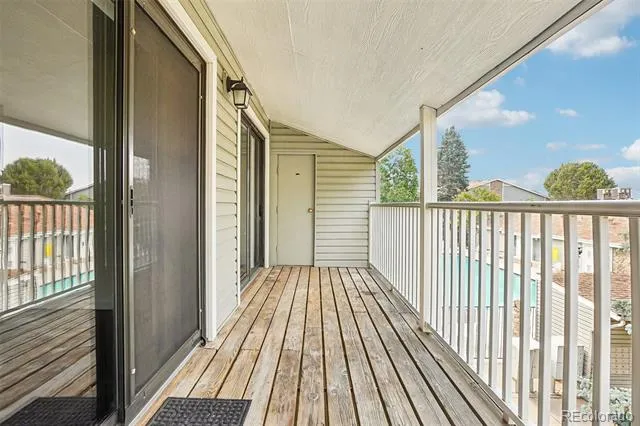 921 S Walden Street #206 Aurora, CO 80017