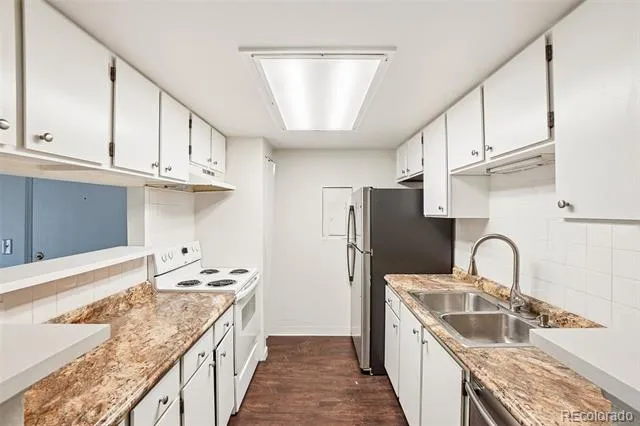 921 S Walden Street #206 Aurora, CO 80017