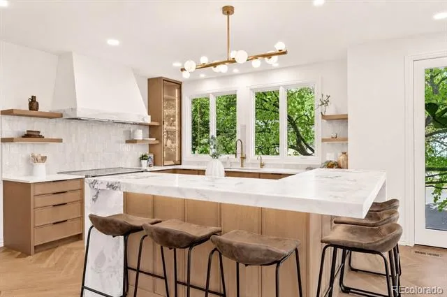 274 Vine Street Denver, CO 80206