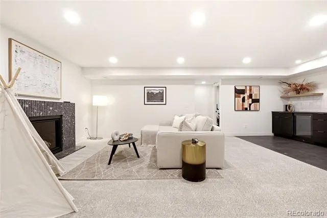 274 Vine Street Denver, CO 80206