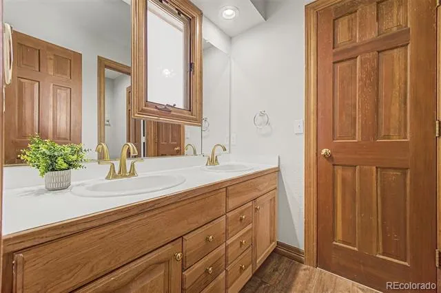 26384 E Otero Drive Aurora, CO 80016