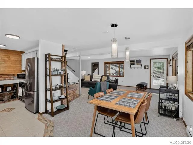 760 Hickory Drive Lyons, CO 80540