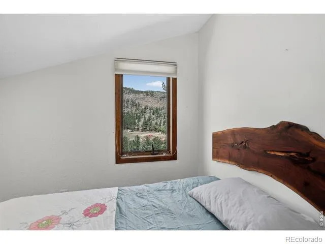 760 Hickory Drive Lyons, CO 80540