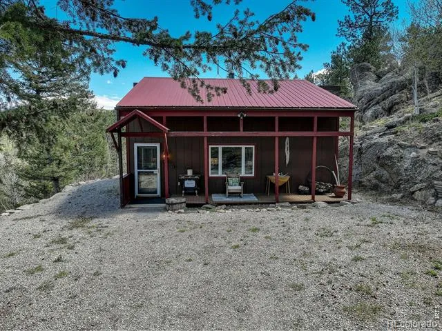 760 Hickory Drive Lyons, CO 80540
