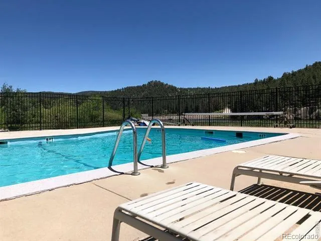 760 Hickory Drive Lyons, CO 80540