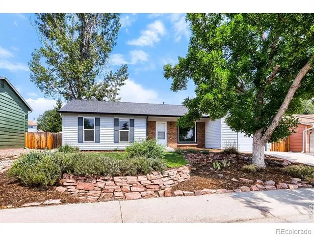 621 Glenwood Drive Lafayette, CO 80026