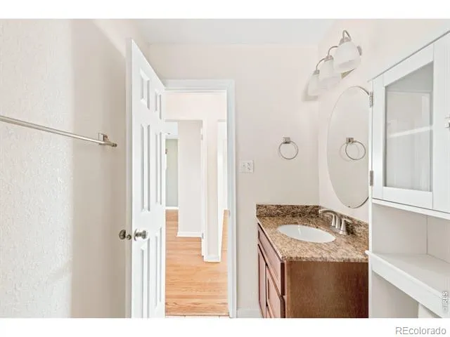 6801 Alan Drive Denver, CO 80221