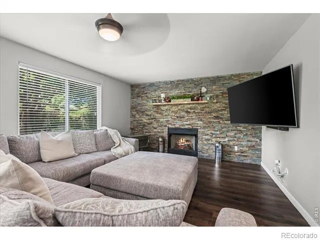 2431 Maplewood Circle E Longmont, CO 80503